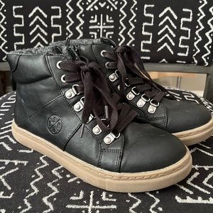 B52 by Bullboxer Boys Black Shoes Size 35/ 3.5 US